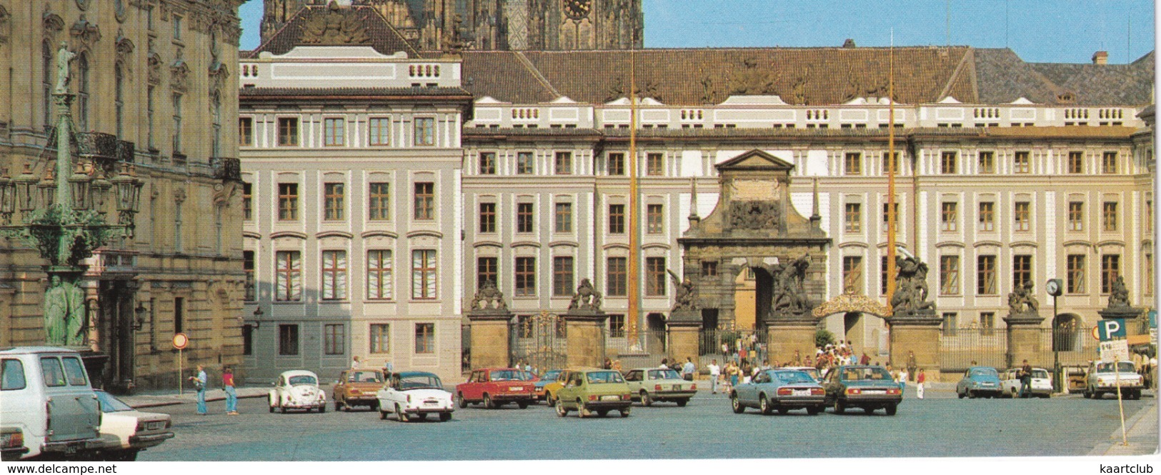 Praha / Prag: FORD TAUNUS 15M P1, TC2, DATSUN 280ZX, FIAT 127, VW 1200 KÄFER/COX, WARTBURG 353, LADA 1200, Castle (CSSR) - Toerisme