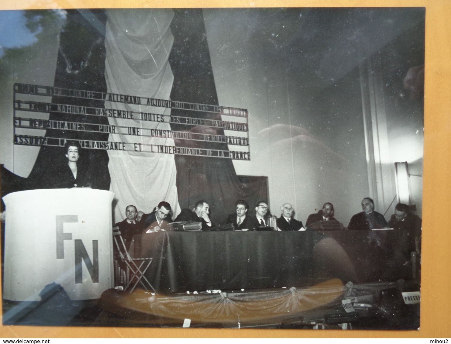 11 PHOTOS FRONT NATIONAL LIBERATION RESISTANCE GUERRE CONGRES MANIFESTATION 1945 (?) WW2 24 X 18 Cm - Guerre, Militaire