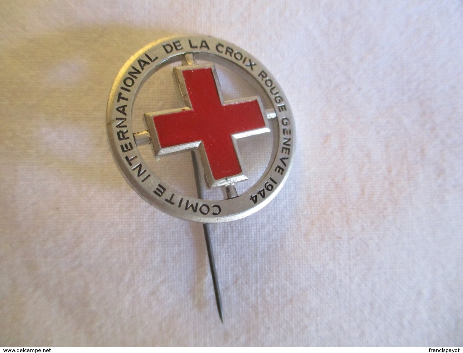 Comité International De La Croix-Rouge - Pin 1944 (Huguenin - Le Locle) - Administrations