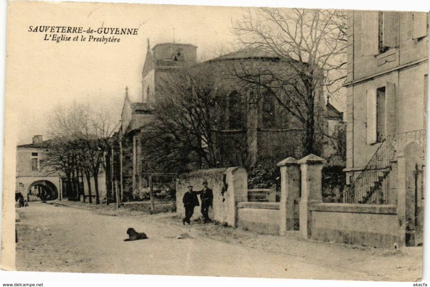 CPA SAUVETERRE-de-GUYENNE - L'Église Et Le Presbytée (229883) - Autres & Non Classés