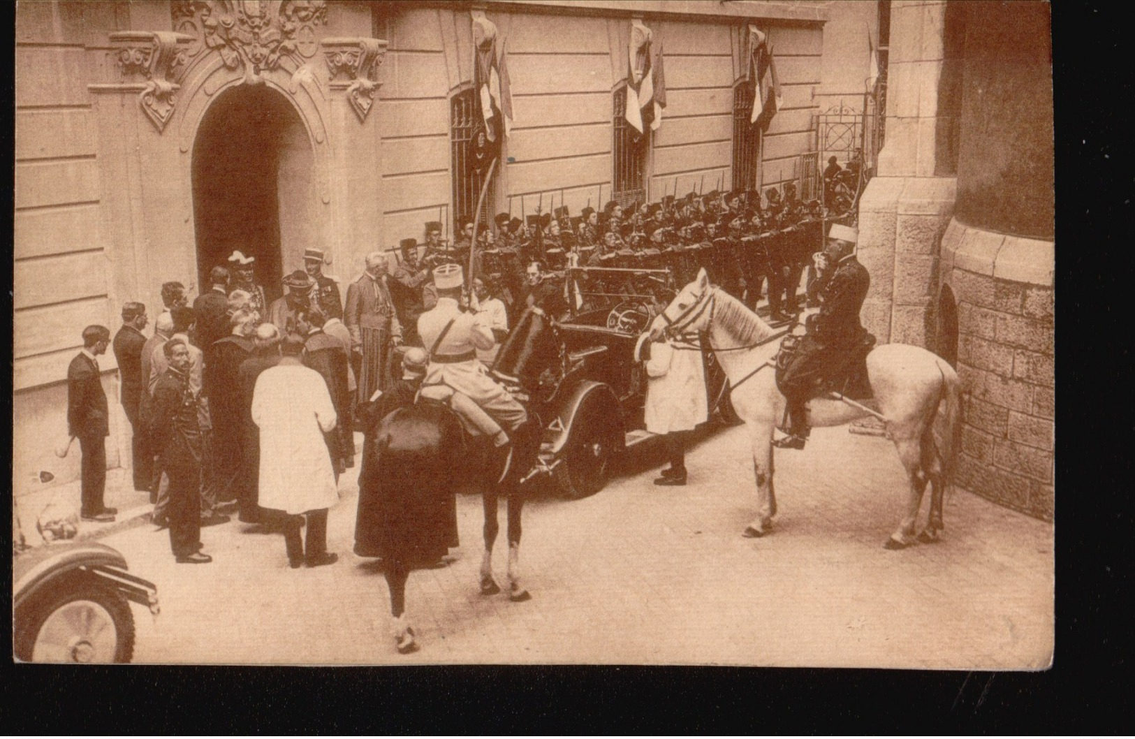 CPA022....CARTE PHOTO CARTHAGE ...CONGRES EUCHARISTIQUE 1930 - Tunisie