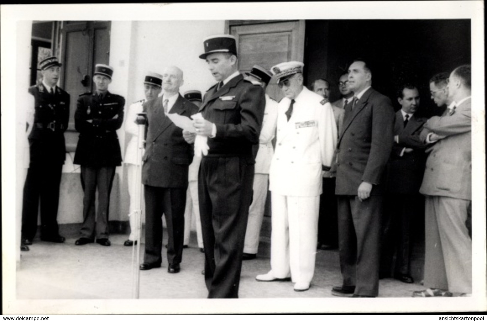 Photo Cp Réunion, Männer In Uniformen Und Anzügen - Sonstige & Ohne Zuordnung