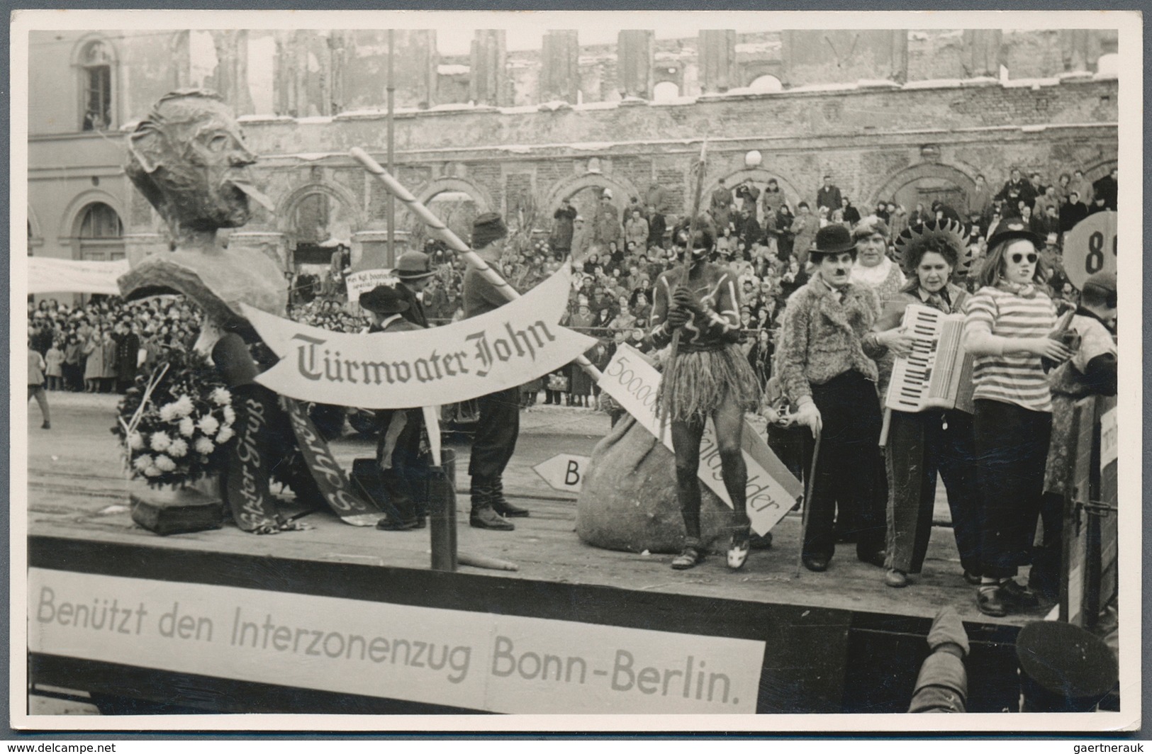 Ansichtskarten: Bayern: MÜNCHEN, Faschingsumzüge 1949/1954, 51 Echtfotokarten Und 6 Kleinformatige F - Sonstige & Ohne Zuordnung