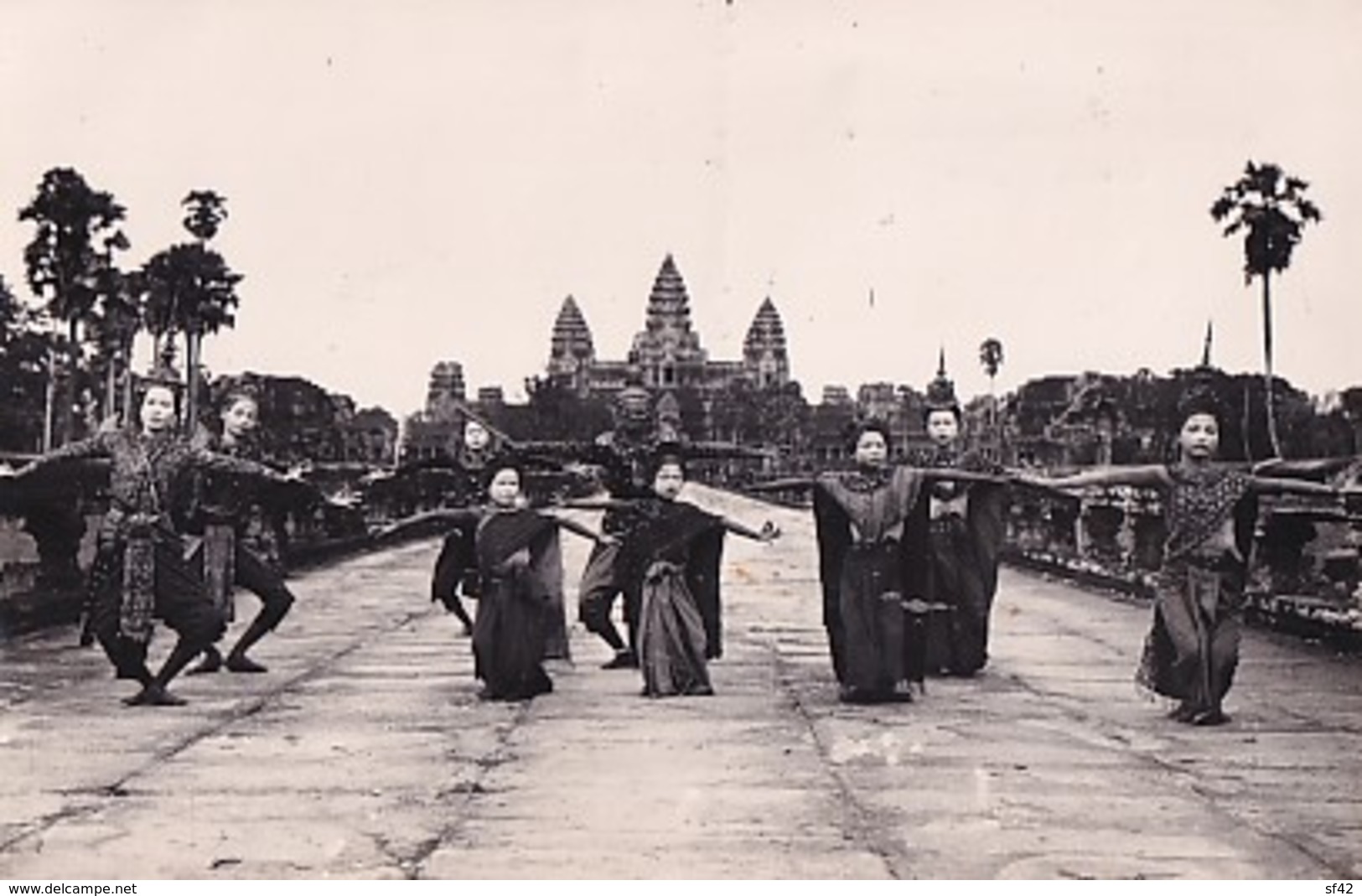 ANGKOR         DANSEUSES ROYALES - Cambodge