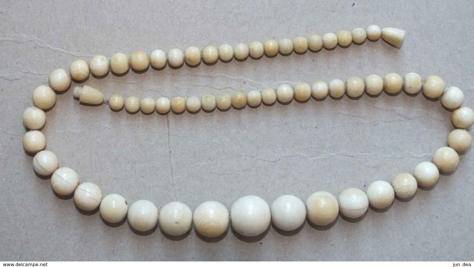 ANCIEN COLLIER EN IVOIRE - L --> 51.5 CM - Colliers/Chaînes