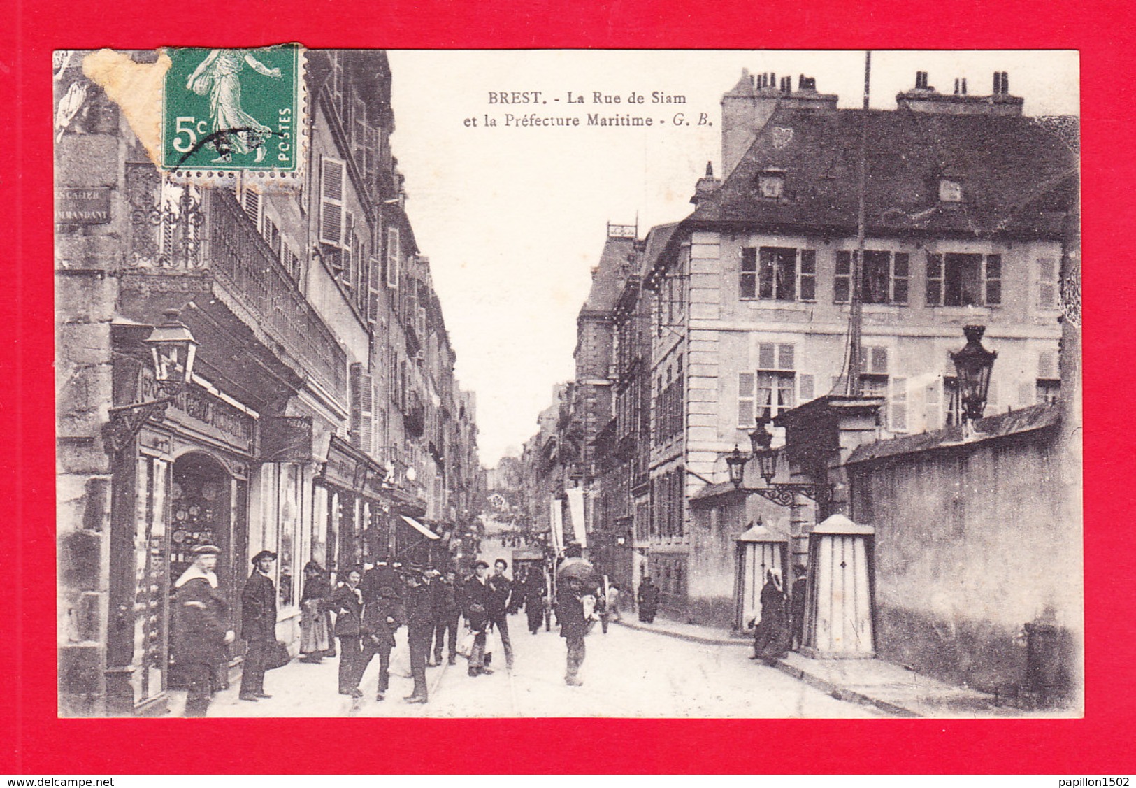 F-29-Brest-35Ph57  La Rue De Siam Et La Préfecture Maritime, Animation, Cpa BE - Brest