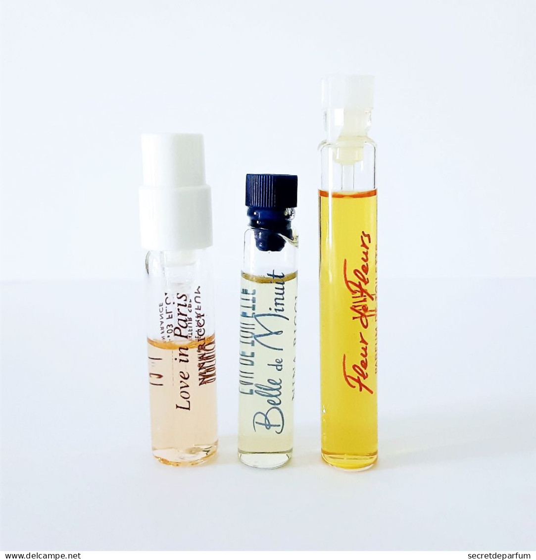 3 échantillons Parfum Tubes  BELLE DE MINUIT  De  NINA RICCI EDT 1.50 Ml  LOVE IN PARIS EDP FLEUR DE FLEURS EDT - Echantillons (tubes Sur Carte)