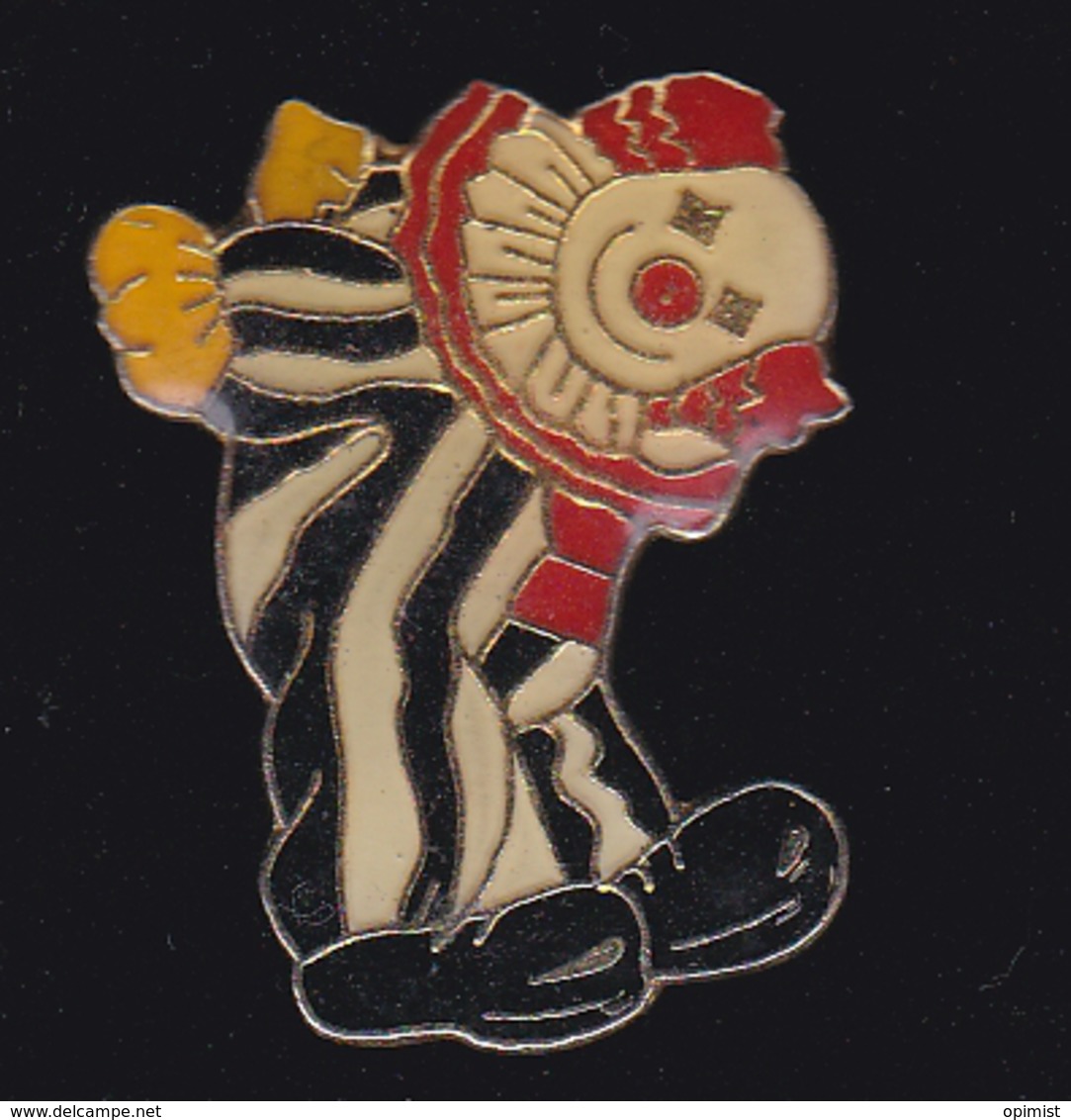 60056-Pin's. Clown.Cirque. . - Jeux