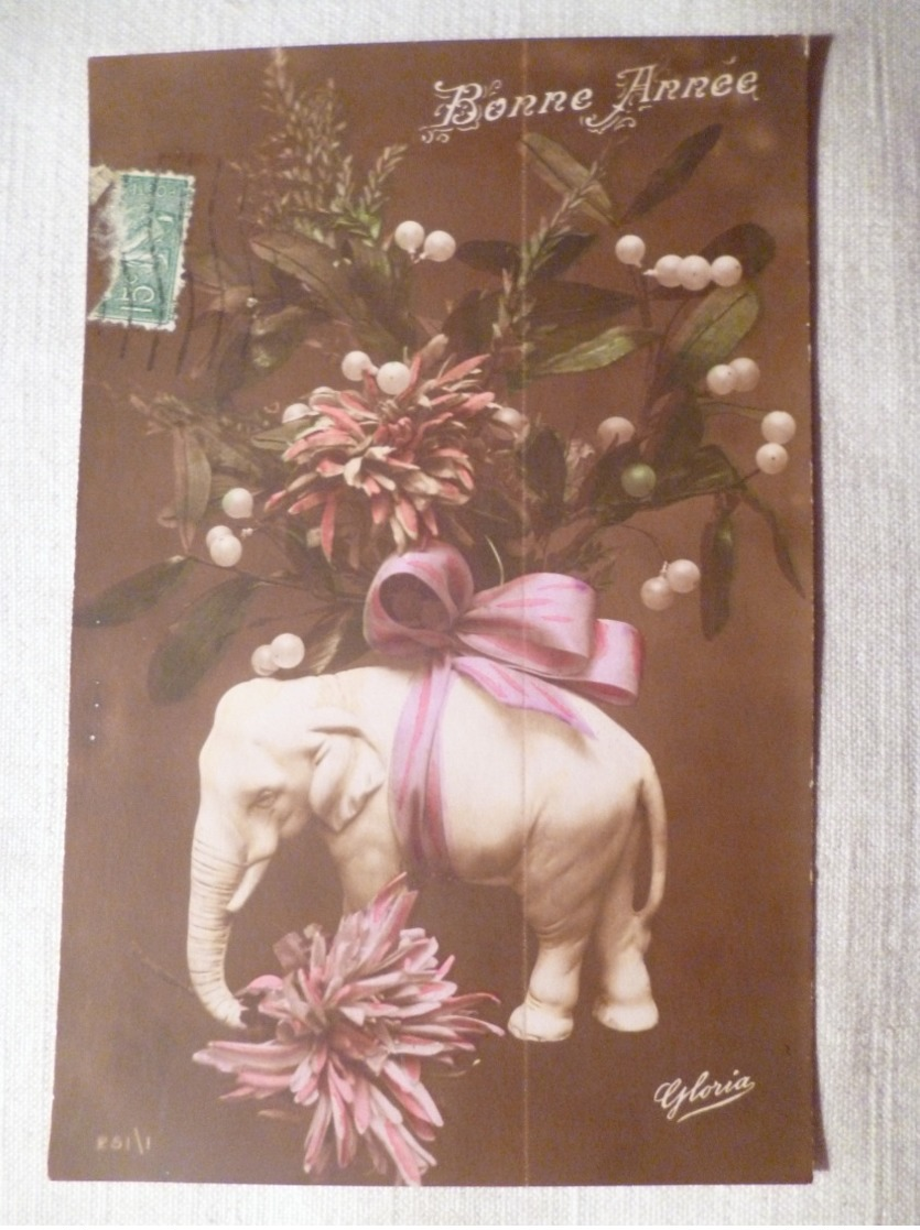 Cpa Fantaisie Elephant En Biscuit Bonne Année Gui Postcard Mistletoe Happy New Year Carte Postale Ancienne Ancien - Éléphants