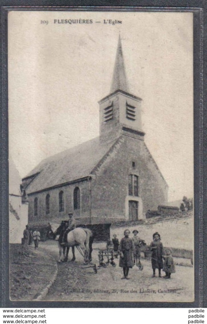 Carte Postale 59. Flesquières  L'église  Trés Beau Plan - Autres & Non Classés