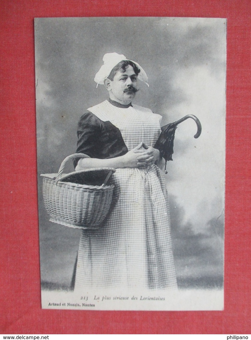 France Man Dressed As A Women     Ref 3633 - Europe