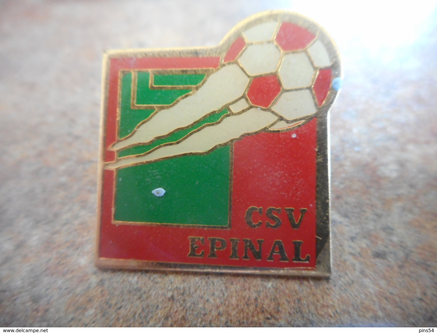 A042 -- Pin's Foot CSV Epinal - Football