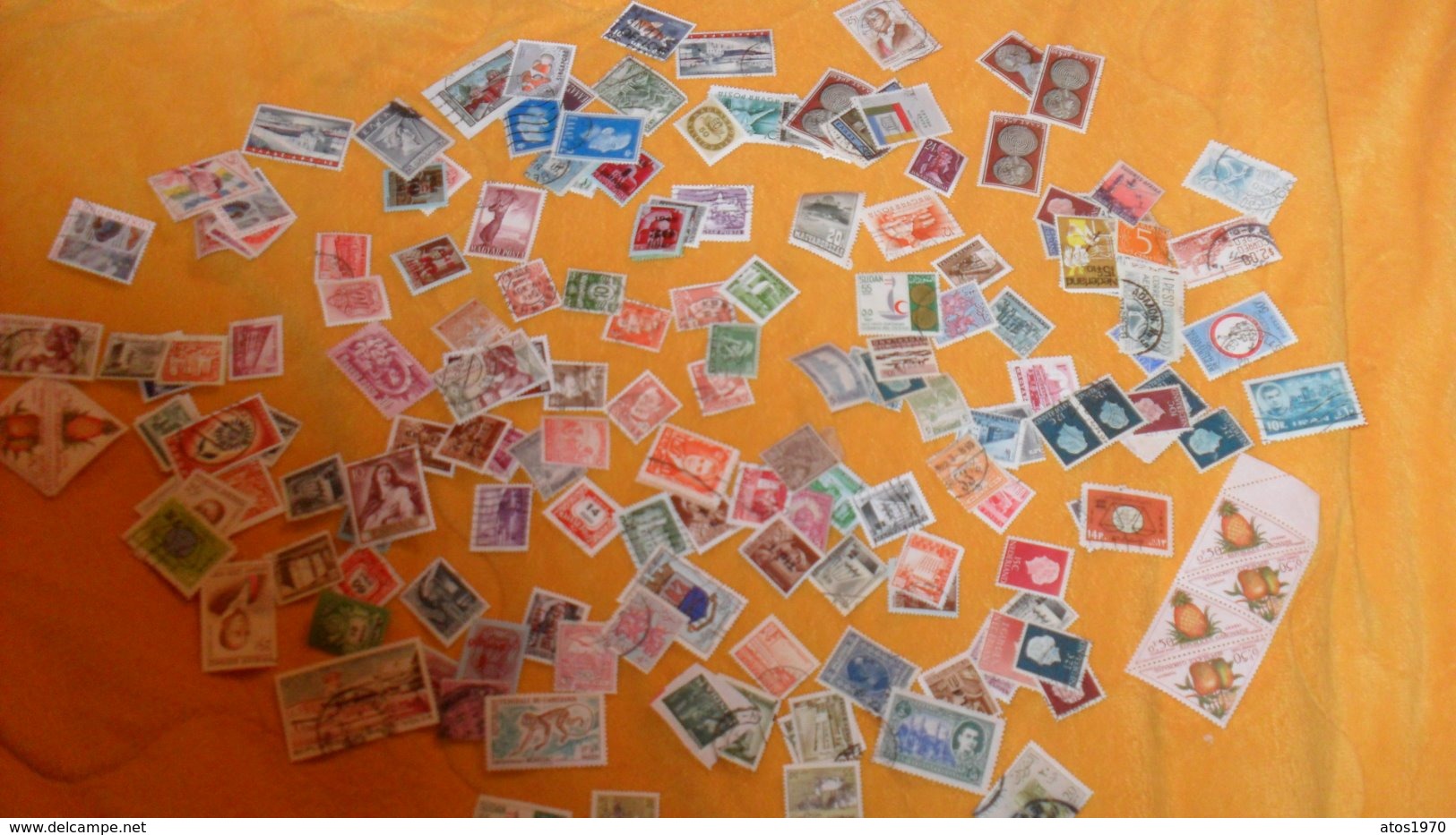 LOT + CENTAINES DE TIMBRES A TRIER DONT CERTAINS NEUFS DIVERS TOUS PAYS PAYS BAS, ROYAUME UNI, COLOMBIE, ITALIE, AFRIQ - Kilowaar (max. 999 Zegels)