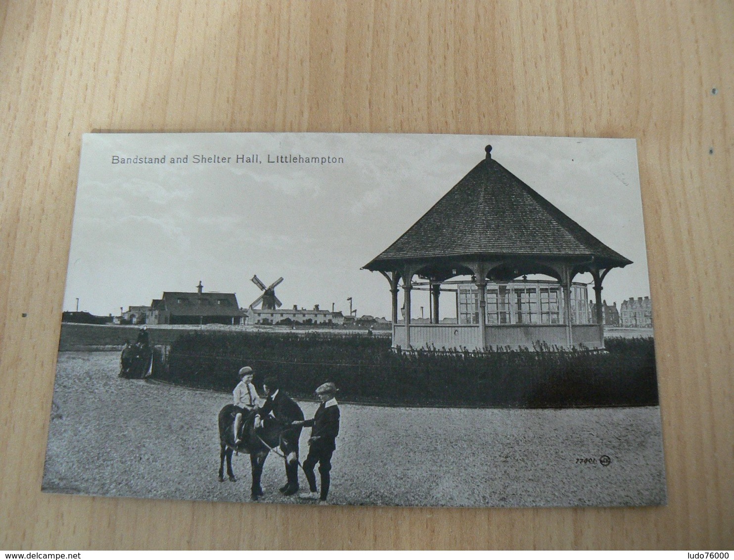 CP 81 / ROYAUME UNI / BANDSTAND AND SHELTER HALL LITTLEHAMPTON / CARTE NEUVE - Autres & Non Classés