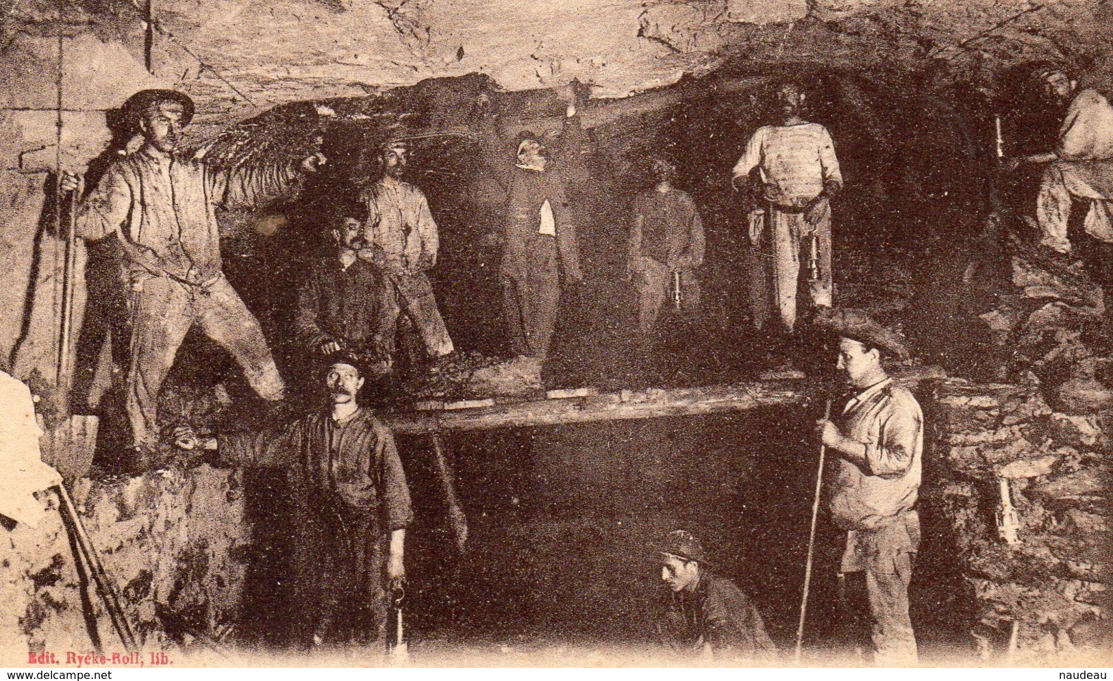 Mines De DOURGES (59) Fosse 2 Maçons Et Mineurs Dans Une Bowette - Mines