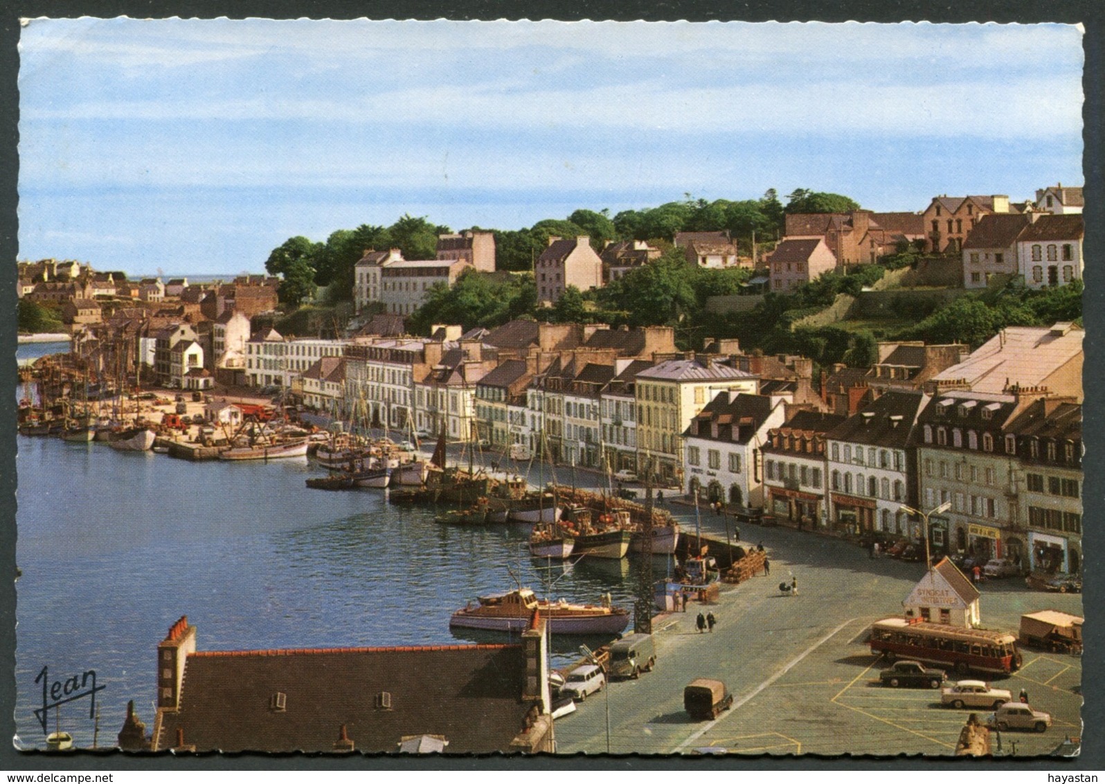 LOT DE 50 CARTES POSTALES DU FINISTERE 29