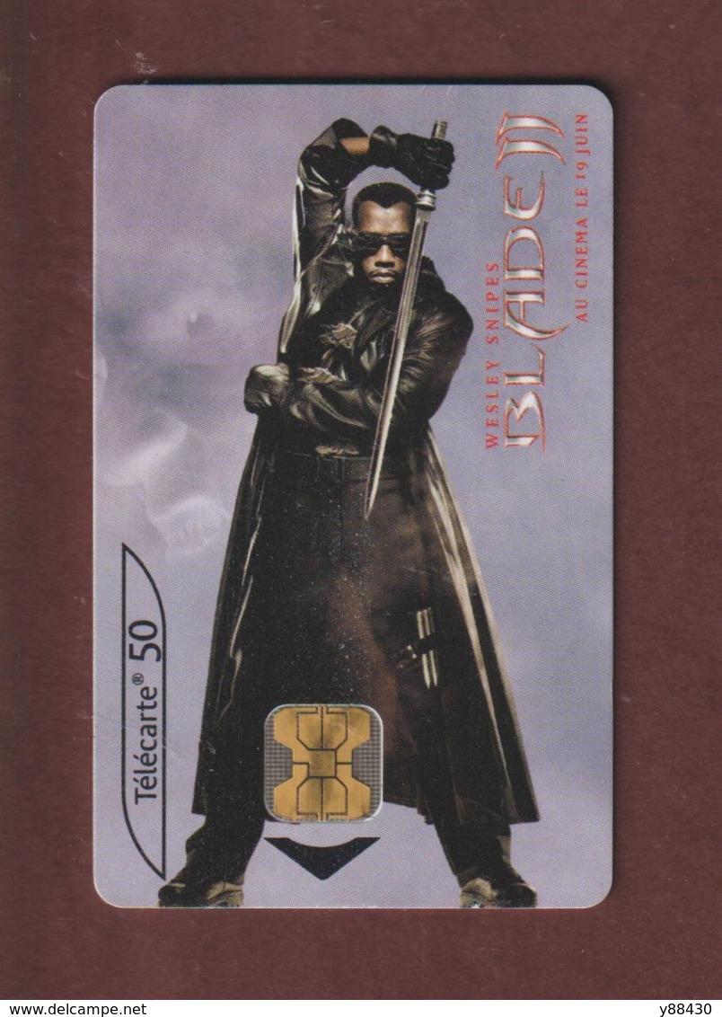 TELECARTE - Carte Téléphonique De 50 Unités - Sortie Du Film BLADE II Le 19 Juin 2002  - 2 Scannes. - 50 Einheiten