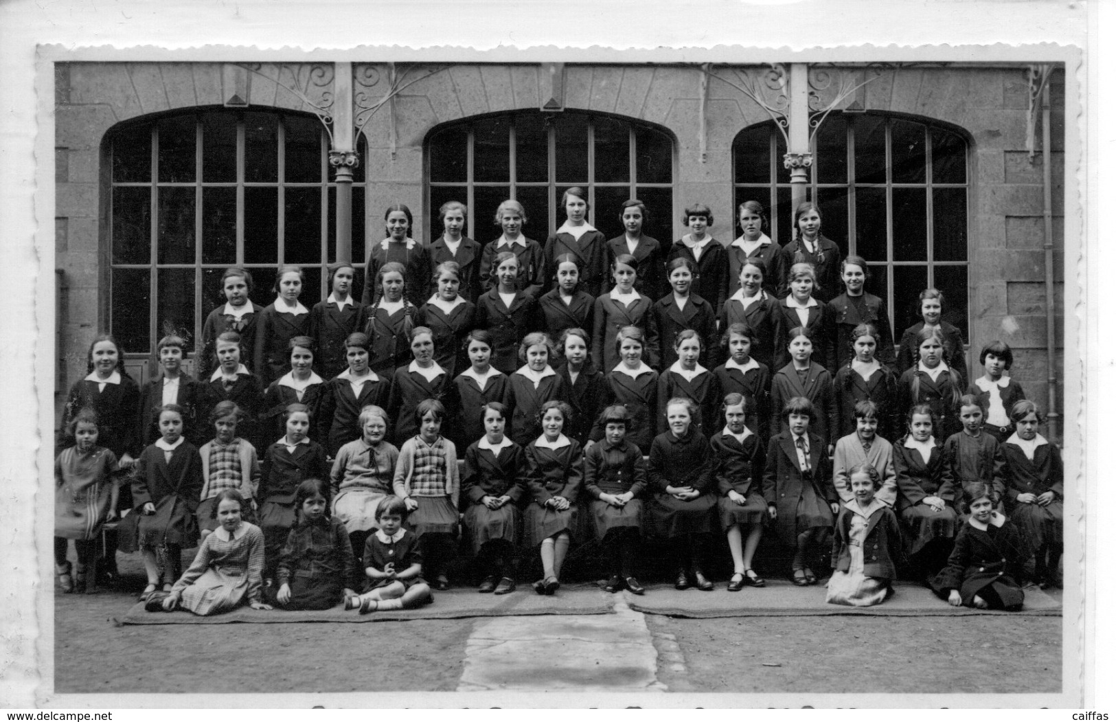 TINCHEBRAY  CARTE PHOTO L'ECOLE DES FILLES - Autres & Non Classés