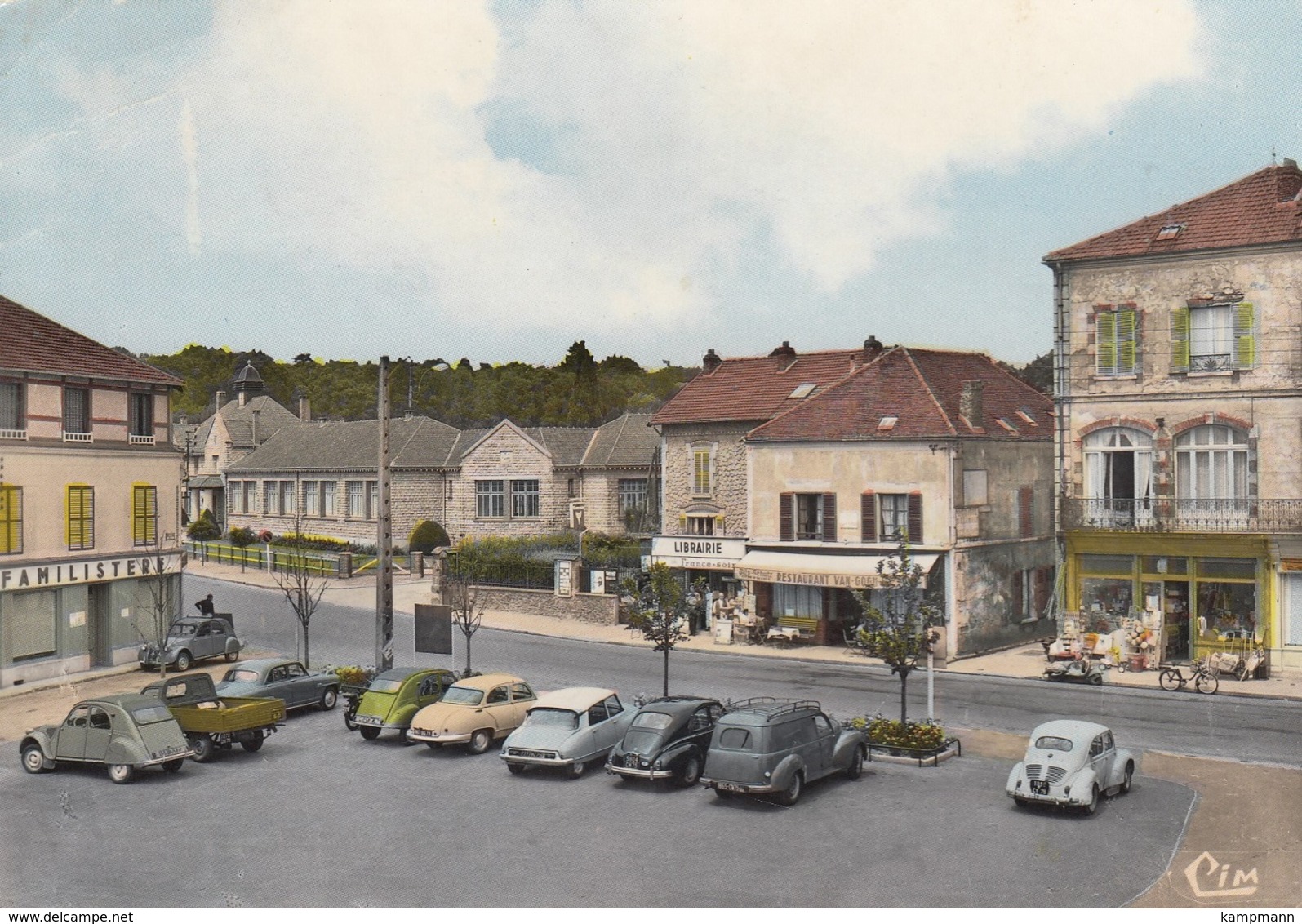 Citroen DS,2 CV,Peugeot 203+C-5 Fourgonette,Auvers-sur-Oise, Gelaufen - PKW