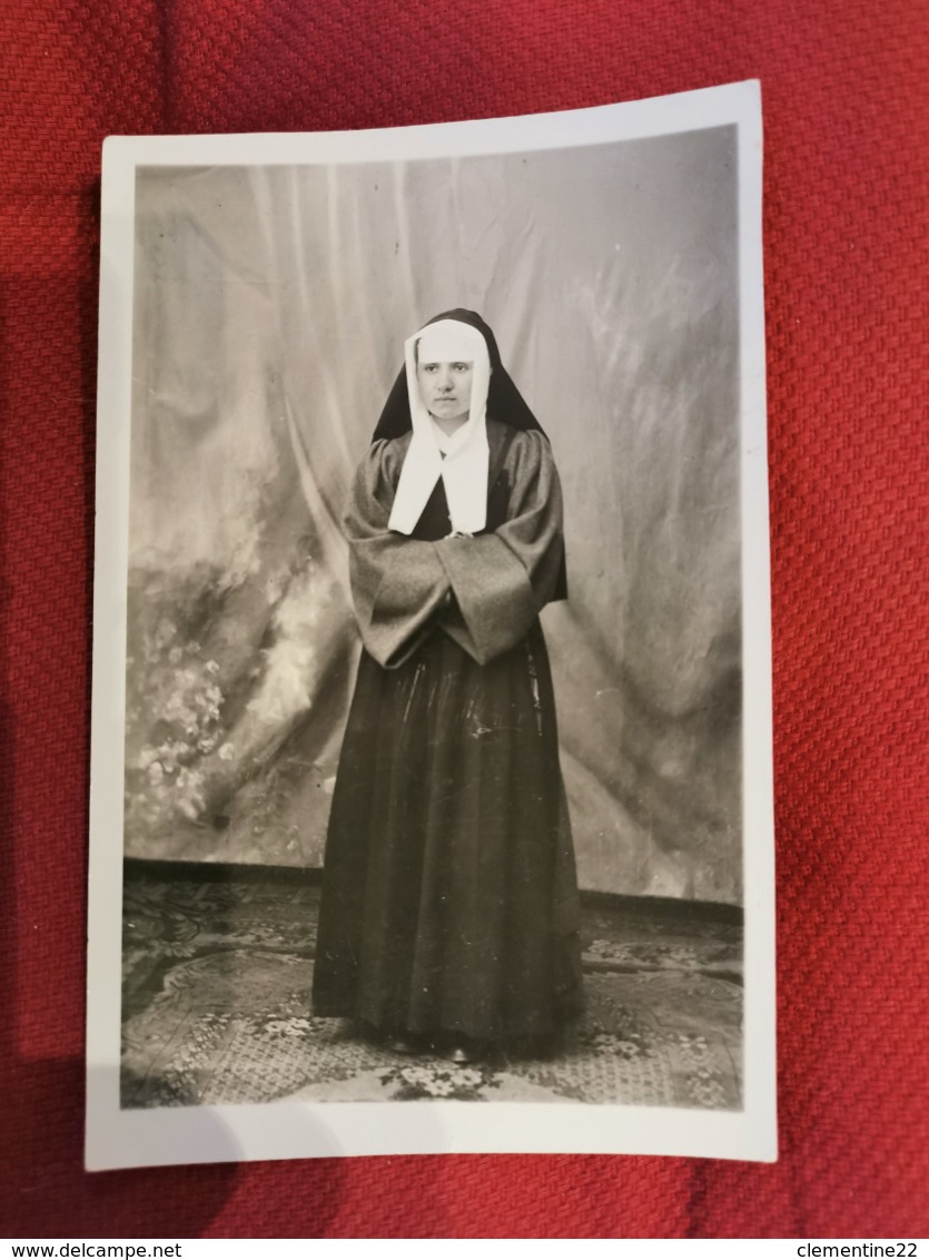 Photographie * Religieuse - Personnes Anonymes