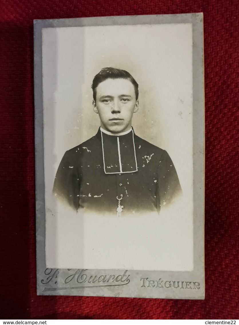 Photographie * Cdv  * Curé Par Huard à Tréguier - Personnes Anonymes