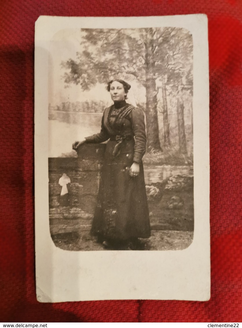 Carte Photo * Thème Costume Et Coiffe * Femme - Personnes Anonymes