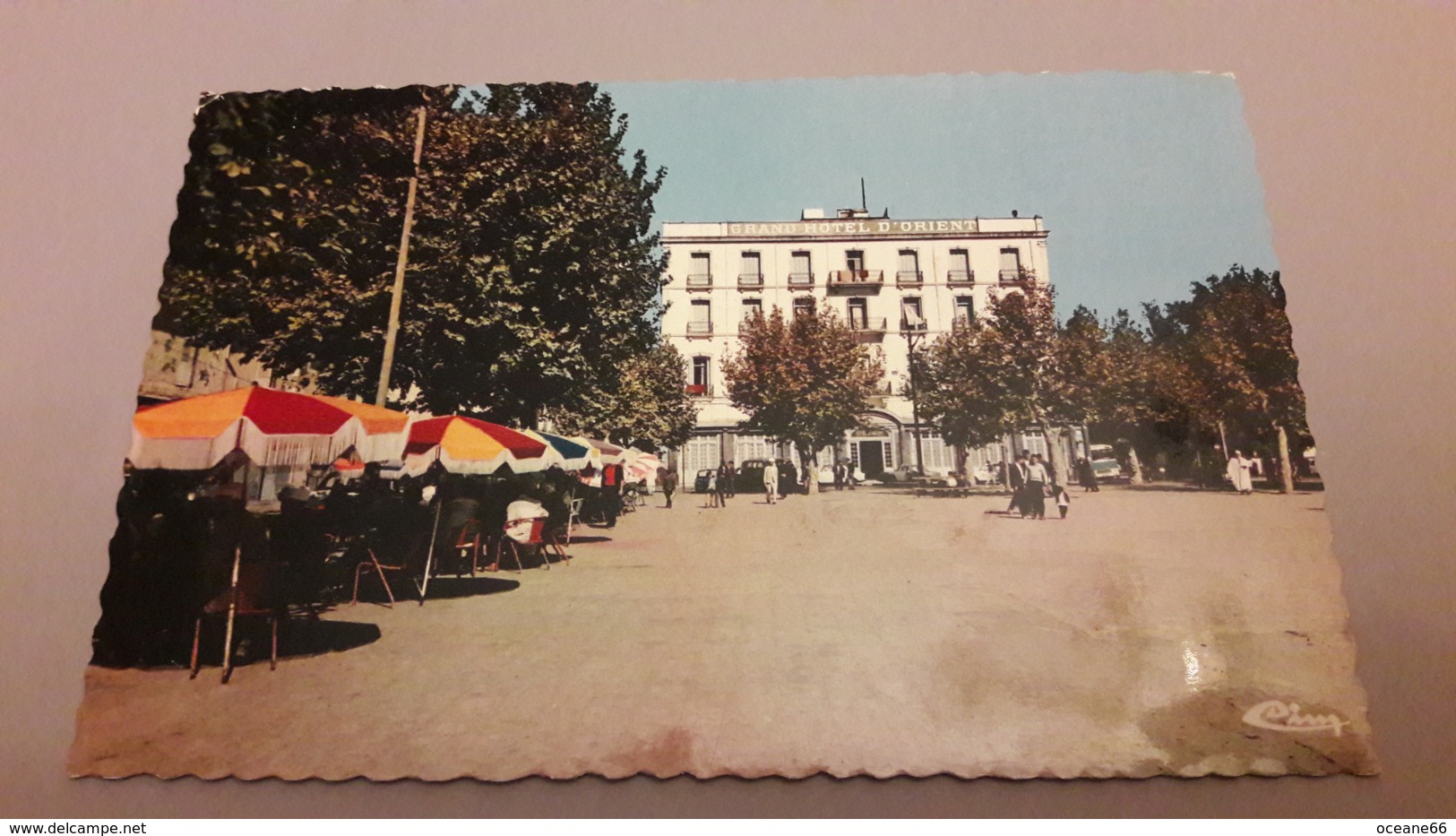 Algérie Tiaret La Place Et Le Grand Hôtel D'Orient - Tiaret