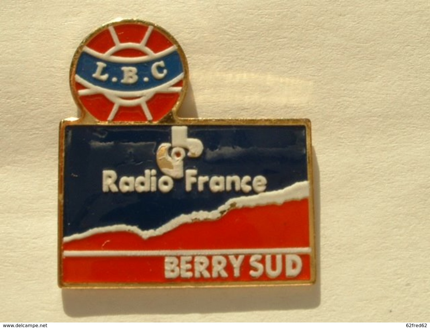 PIN'S RADIO FRANCE BERRY SUD - L.B.C - Médias