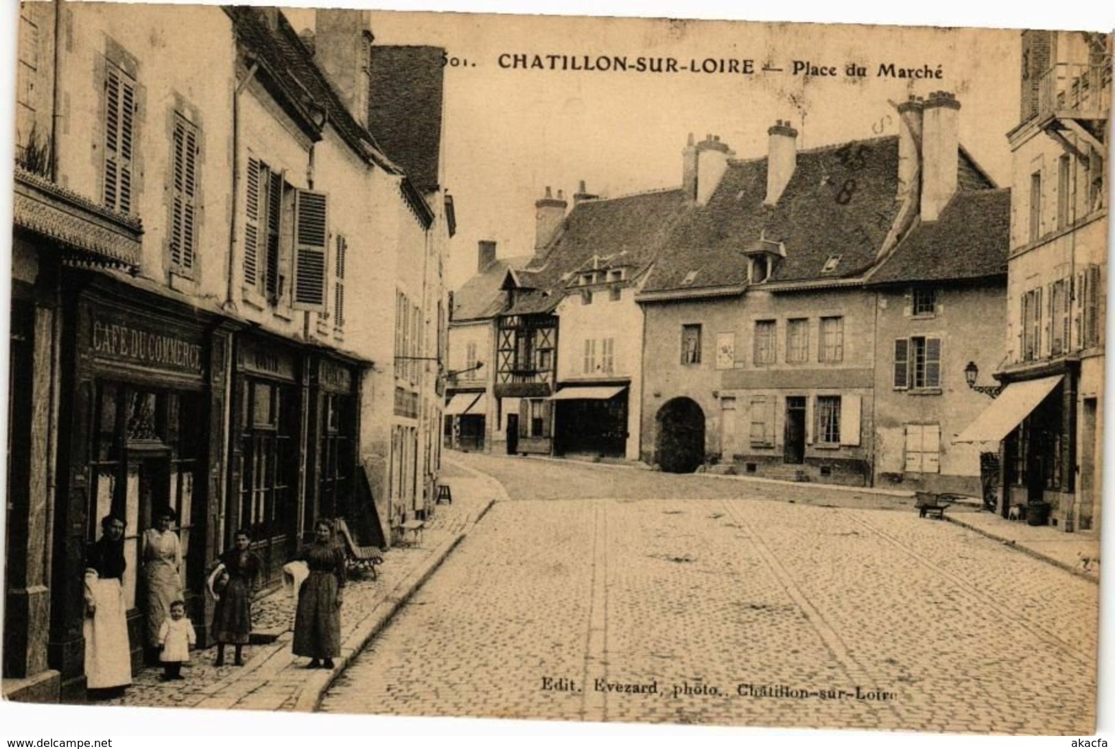 CPA CHATILLON-sur-LOIRE - Place Du Marché (228112) - Chatillon Sur Loire