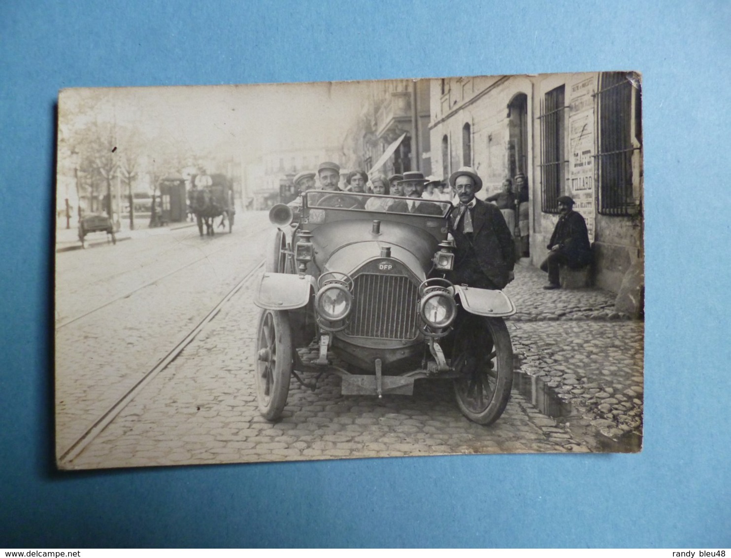 Carte Photo  Véhicule, D F P  -  ( Doriot - Flandrin - Paraut  )  -  Lieu à Définir ( Semble être PARIS ) - Voitures De Tourisme