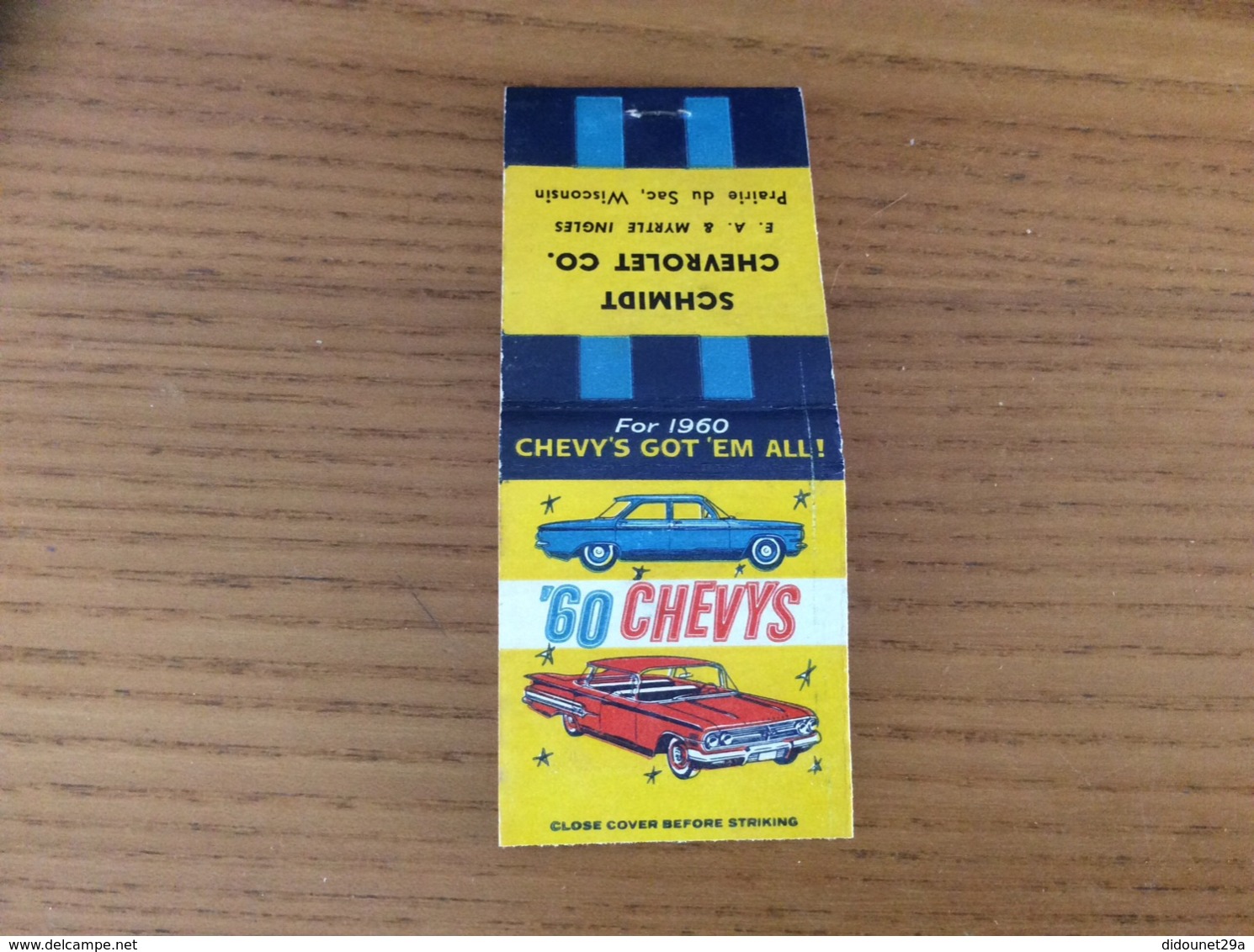 Pochette D'allumettes ETATS UNIS "SCHMIDT CHEVROLET CO - 60 CHEVYS" (voiture, Cadillac) - Boites D'allumettes