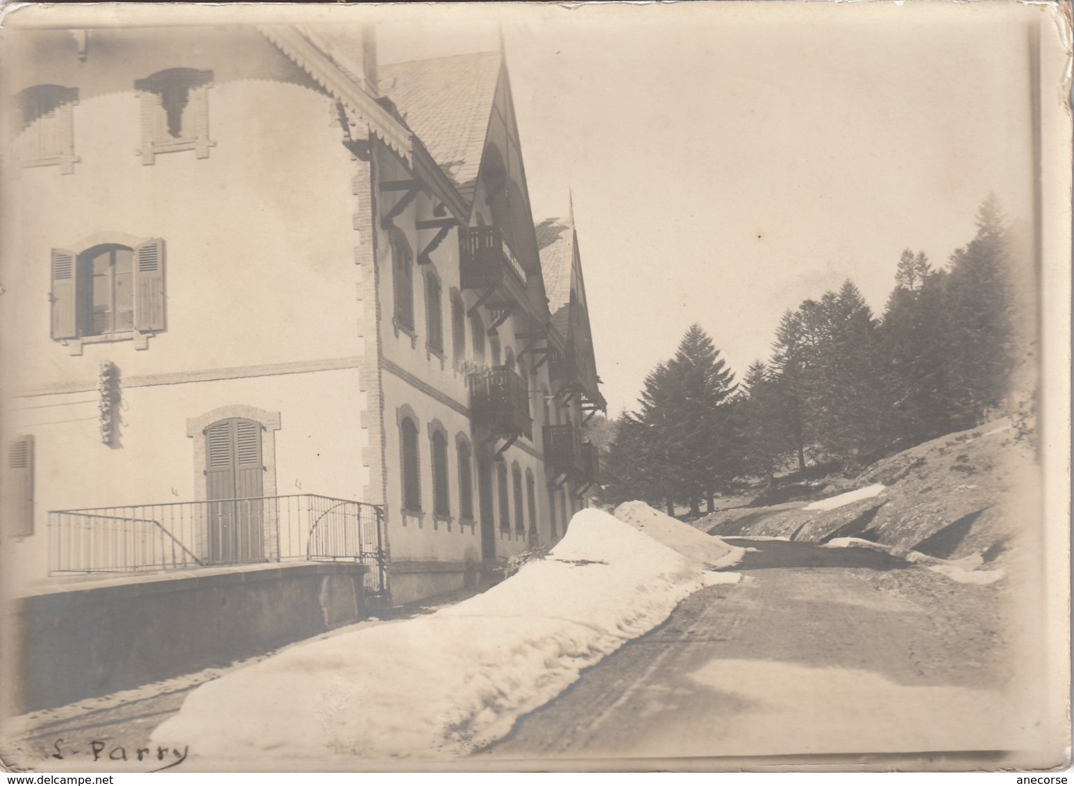 Hotel Le Terminus Sous Le Neige ( Photo Parry Cantal ?? ) - Plaatsen