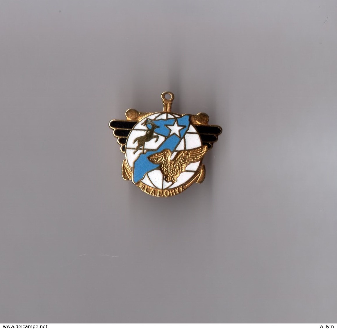 Pin's Armée / Insigne BLAP Base Logistique AéroPortuaire - Opération Oryx (EGF Doré Signé Fraisse) Hauteur: 2,3 Cm - Militaria