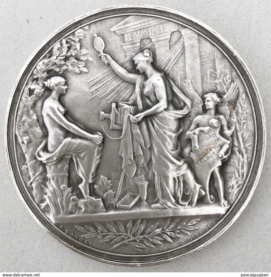 MEDAILLE DE TABLE CHAMBRE SYNDICALE DES INDUSTRIES PHOTOGRAPHIQUES PAR A. BORREL - Undated