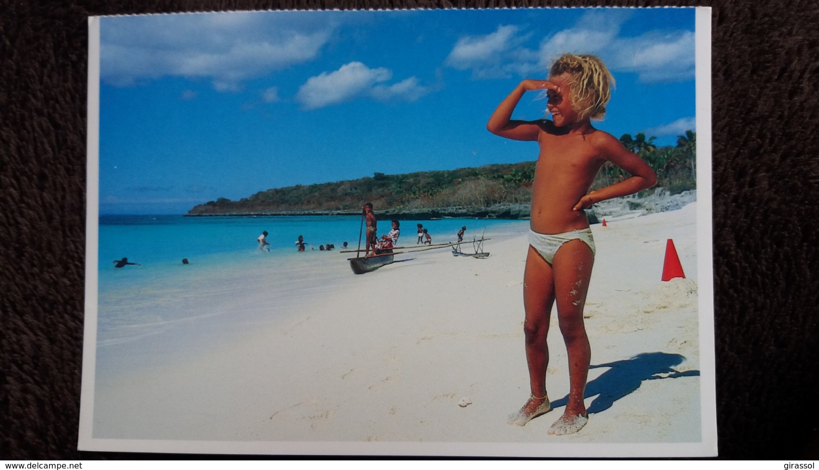 CPM ENFANTS ENFANT A LIFOU PLAGE TORSE NU   NOUVELLE CALEDONIE ED SOLARIS PHOTO MERCIER 940 - Nouvelle Calédonie