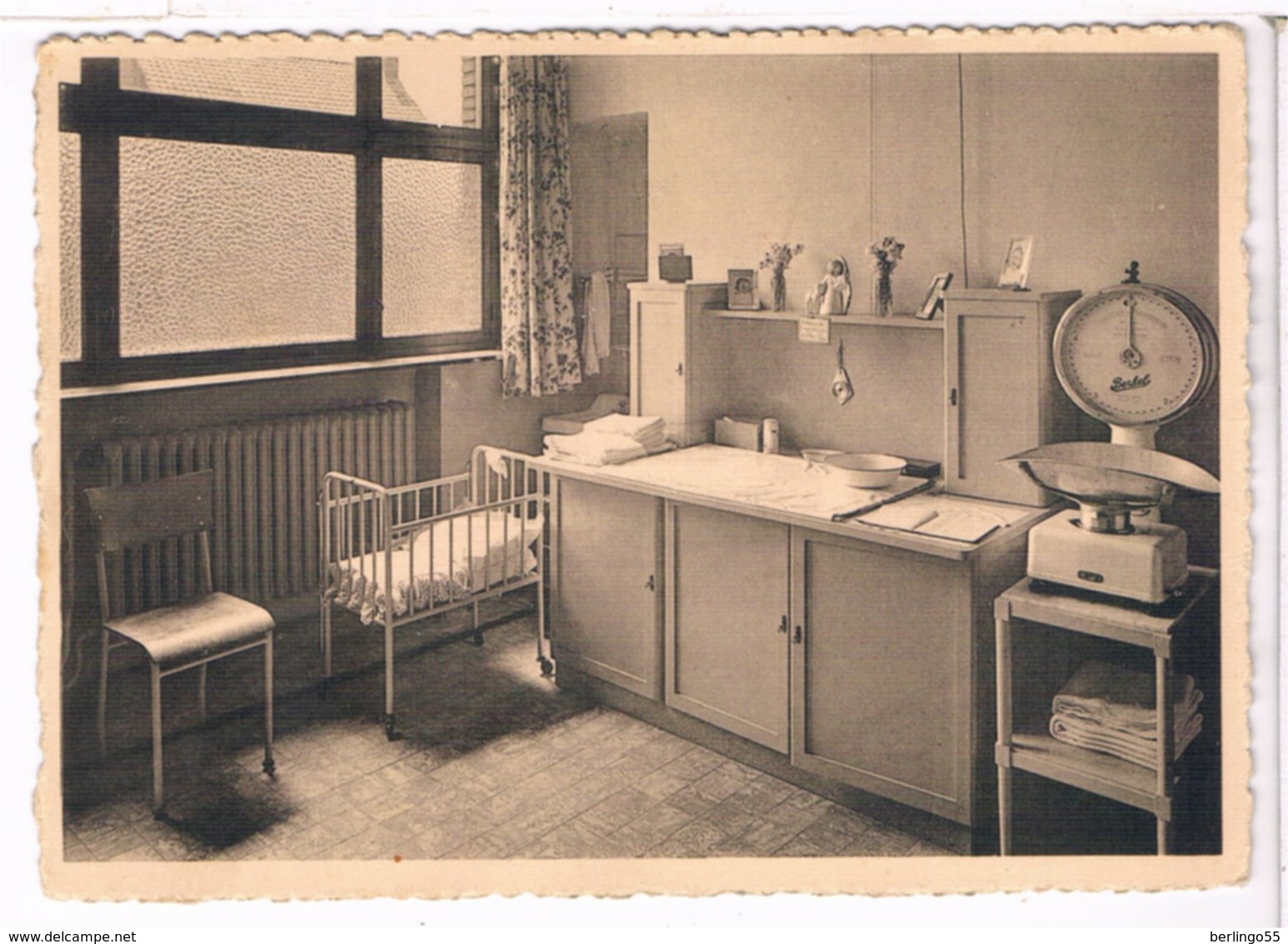 Mol - Kliniek Van Het H. Haert Mol - Moederhuis - Kinderkamer (2 Scan's) - Mol