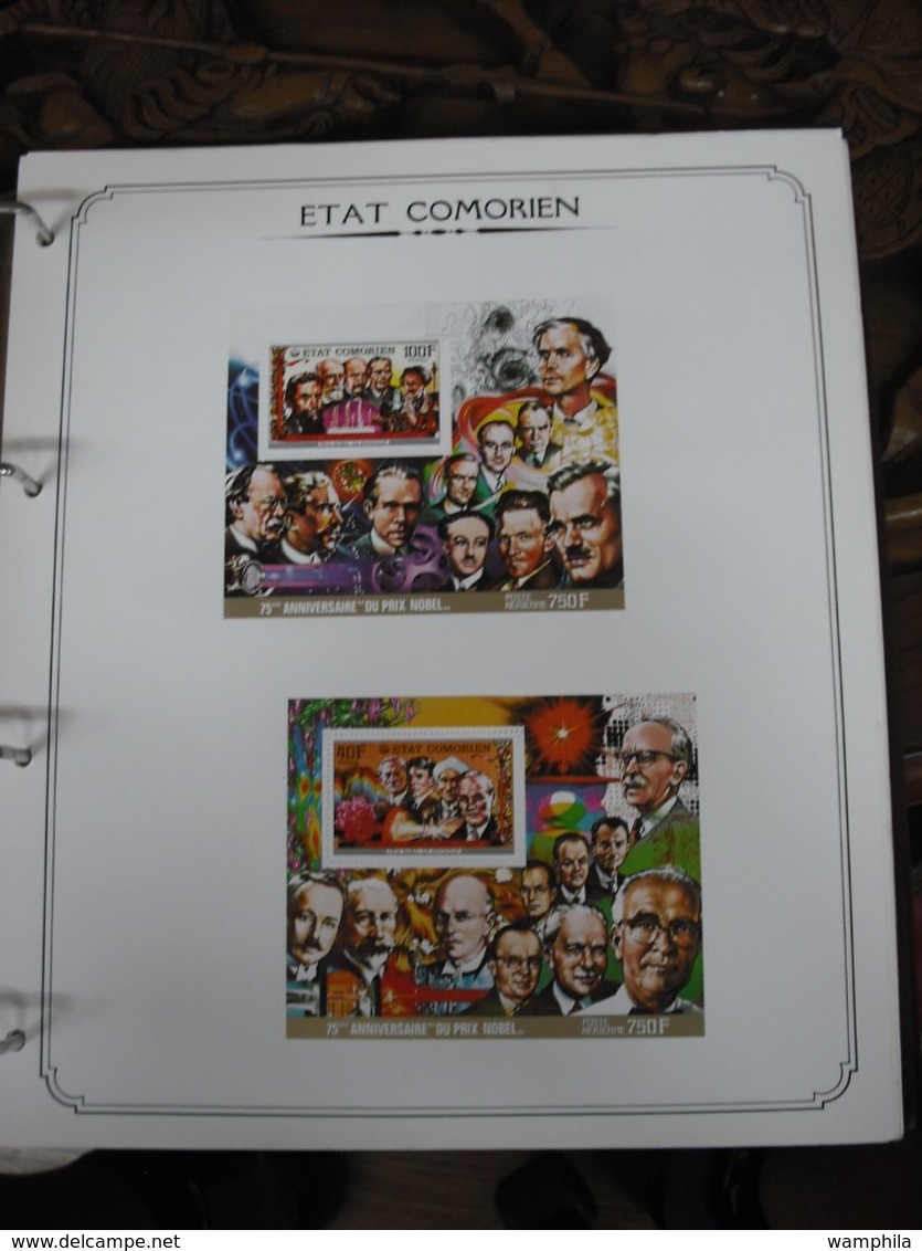 Etat comorien.Collection avec charnieres en album  complet des origines 1975  à 1980 superbe.