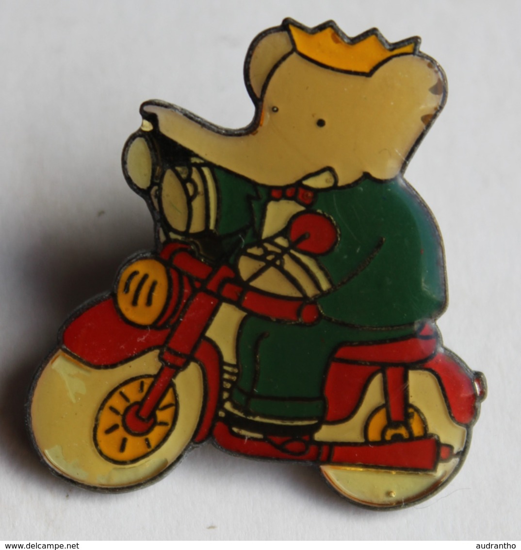 Pin's Dessin Animé Babar Faisant Du Vélo 1990 - Autres & Non Classés