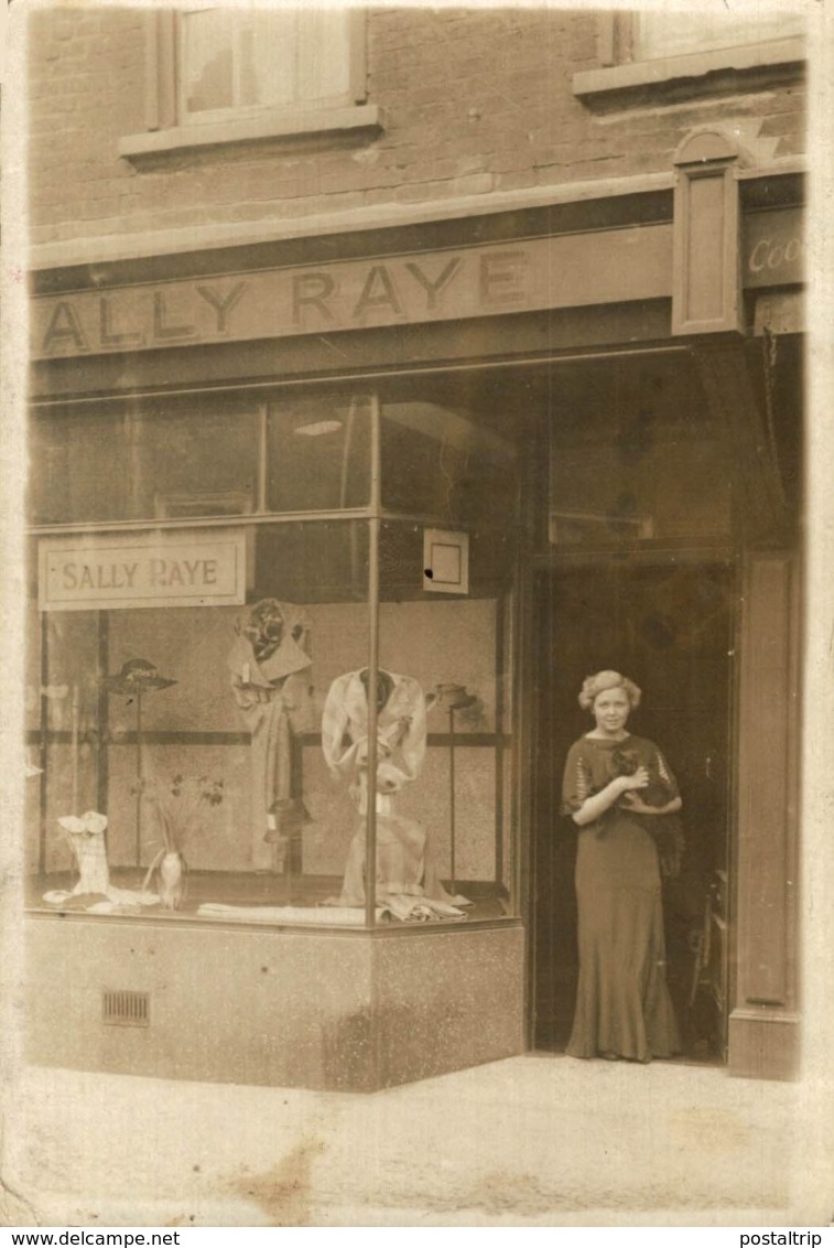 RPPC SHOPFRONT SALLY RAYE - Otros & Sin Clasificación