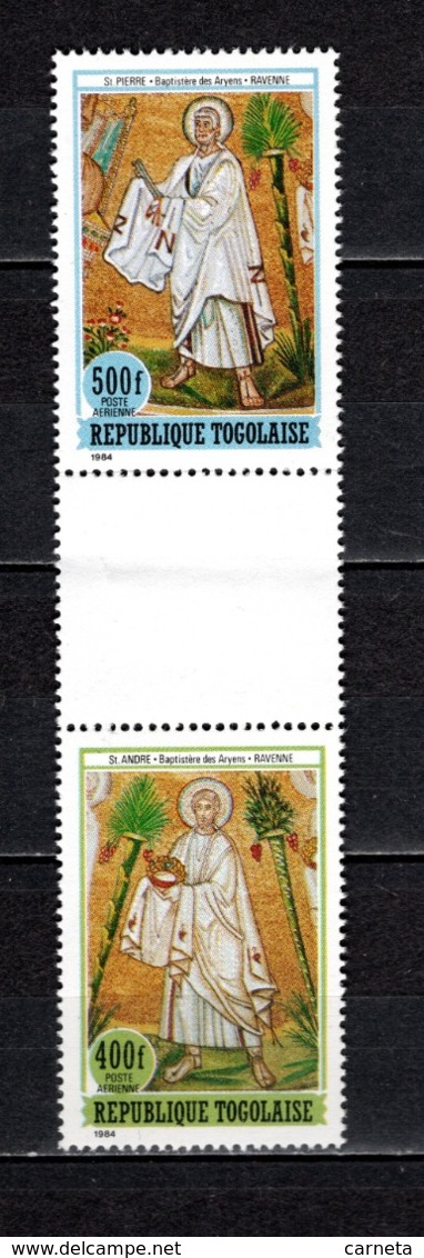 TOGO N° PA 542 + PA 543 SE TENANT  NEUFS SANS CHARNIERE COTE  ? € RARE  LES DOUZE APOTRES  RELIGION VOIR DESCRIPTION - Togo (1960-...)