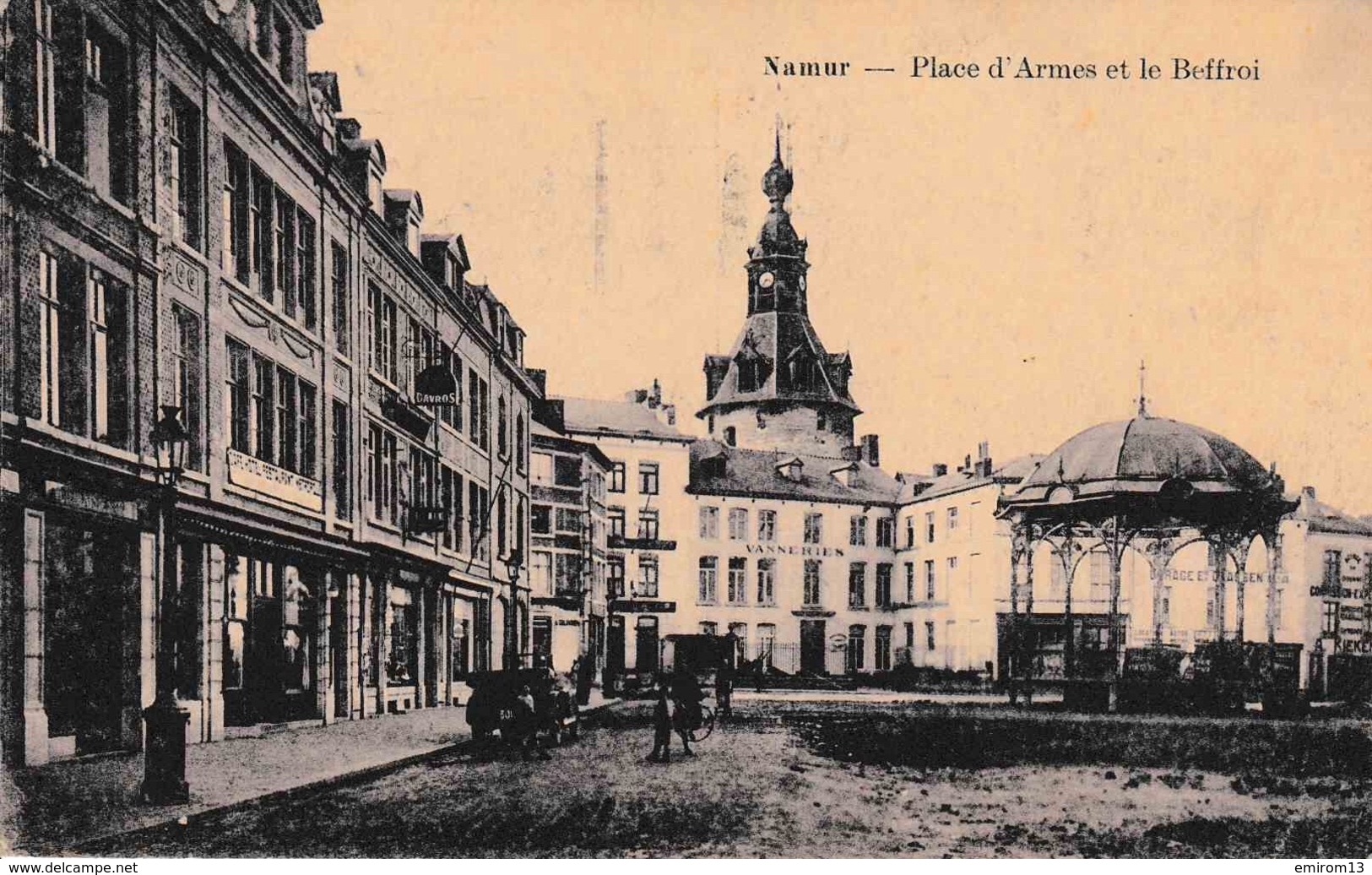 Namur Place D’Armes Et Le Beffroi Vanneries - Namen