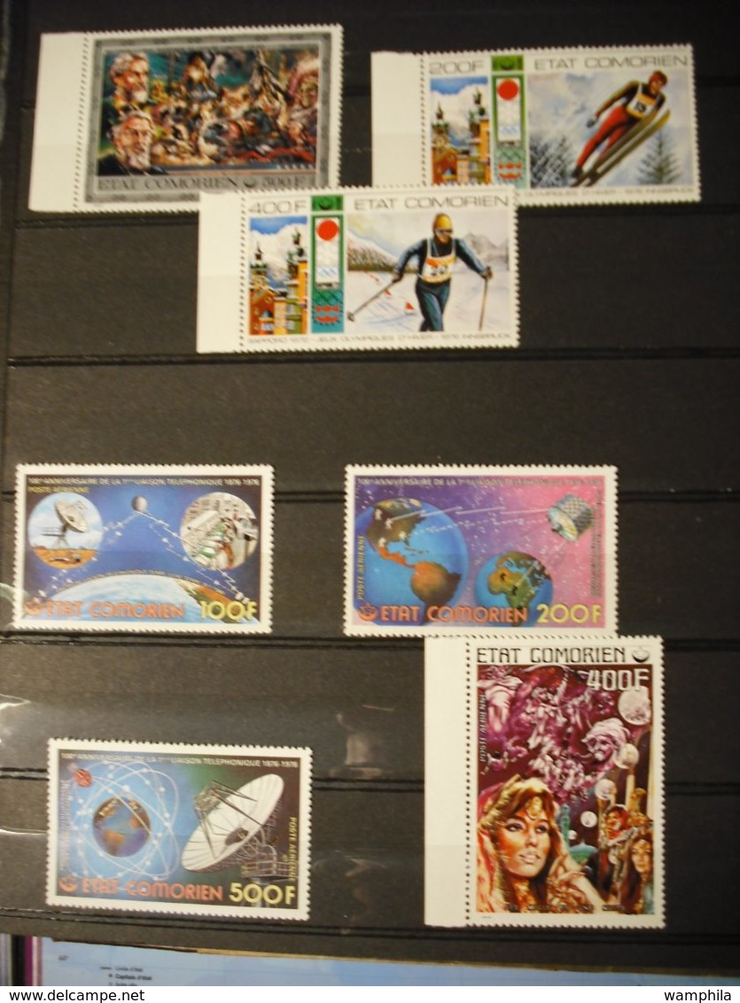Etat comorien et Djibouti, timbres neufs** dont série non émise 104A/104B**, cote 710€ .
