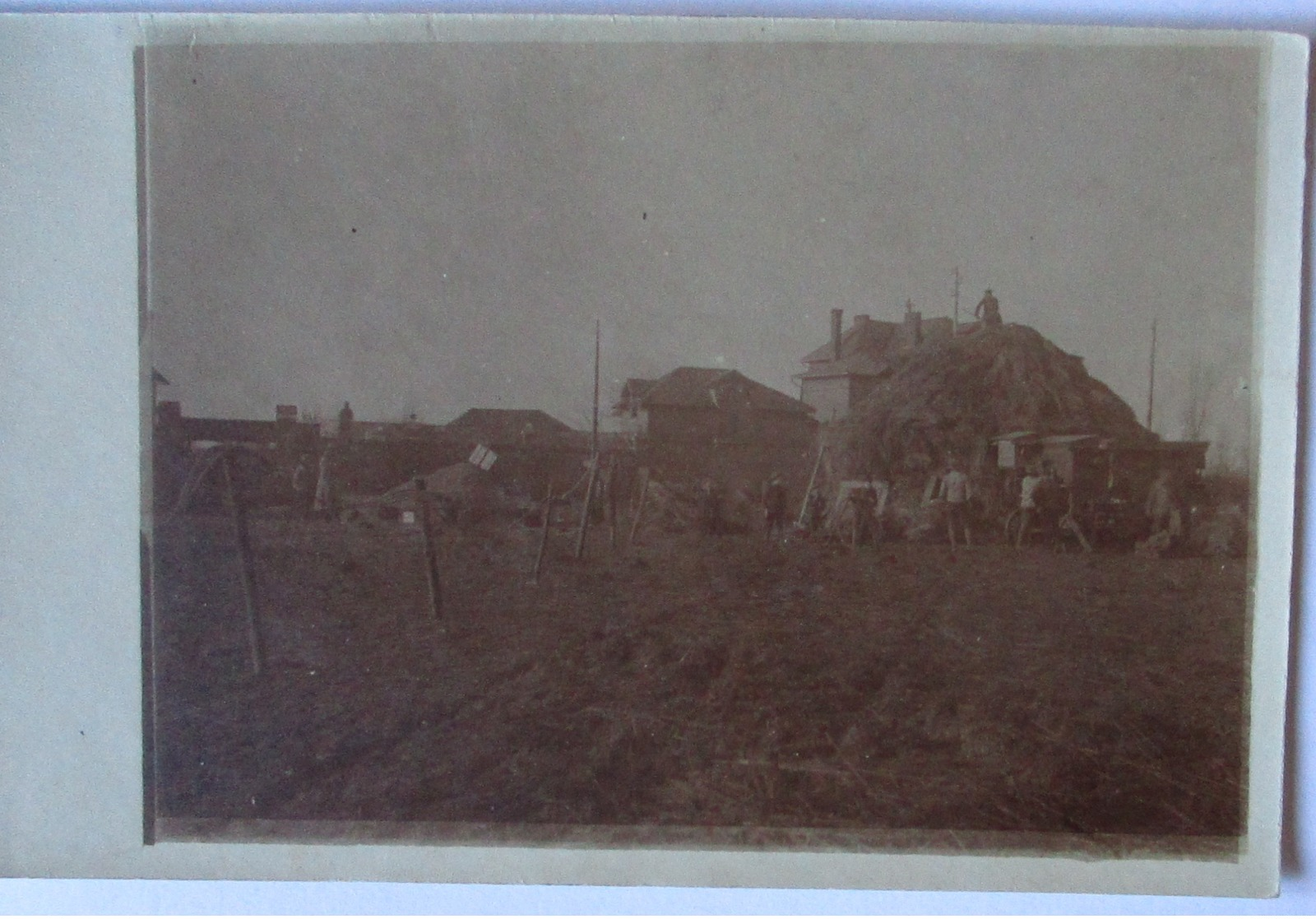 Frankreich Rœux Dreschkommando Fotokarte Mit Ortsangabe (1539) - Guerra 1914-18