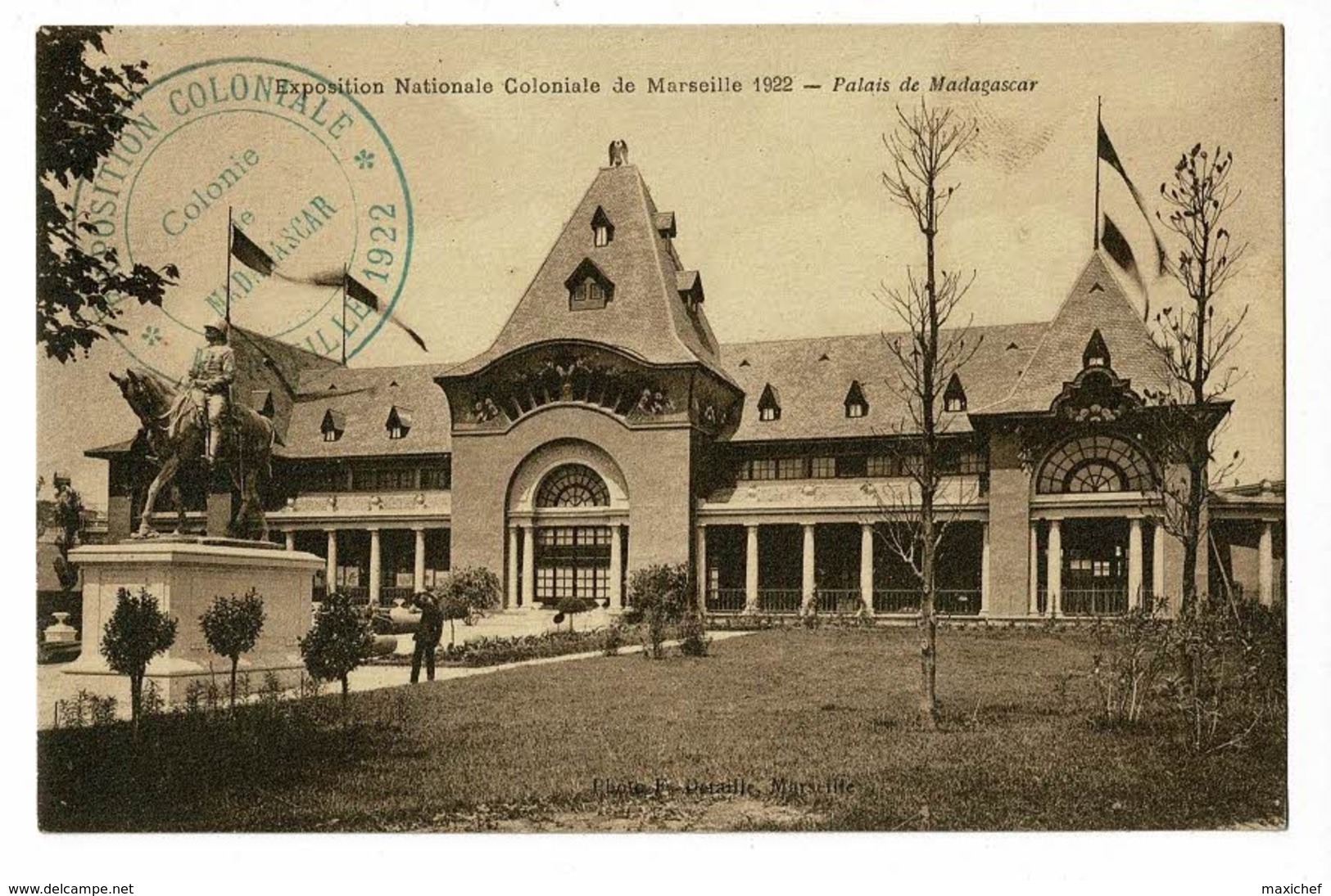 Cachet Double Couronne " Exposition Coloniale, Marseille 1922, Colonie De Madagascar" Sur CP Palais De Madagascar - Autres & Non Classés