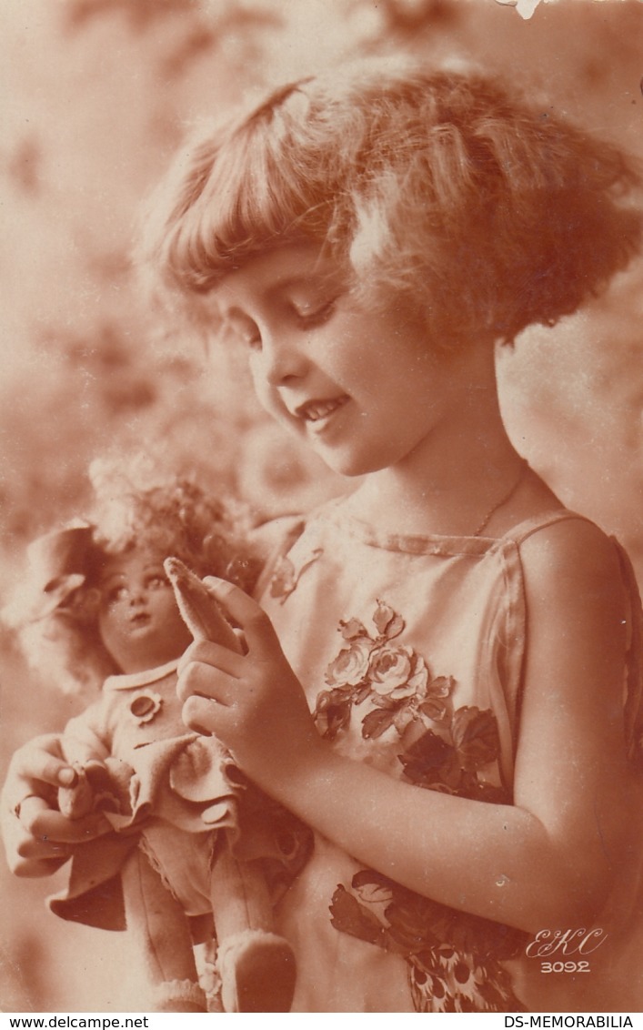 Child Playing W Doll Puppe Poupee Tinted Photo Postcard 1926 - Games & Toys