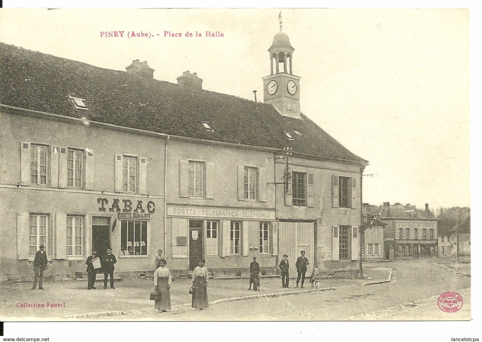 10 - PINEY / PLACE DE LA HALLE - Autres & Non Classés