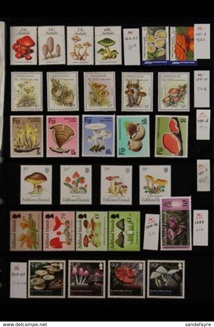 FUNGI ON STAMPS - AUSTRALASIA, OCEANIA A Beautiful Collection Of Mushrooms / Fungi On Never Hinged Mint Sets, Miniature  - Sonstige & Ohne Zuordnung