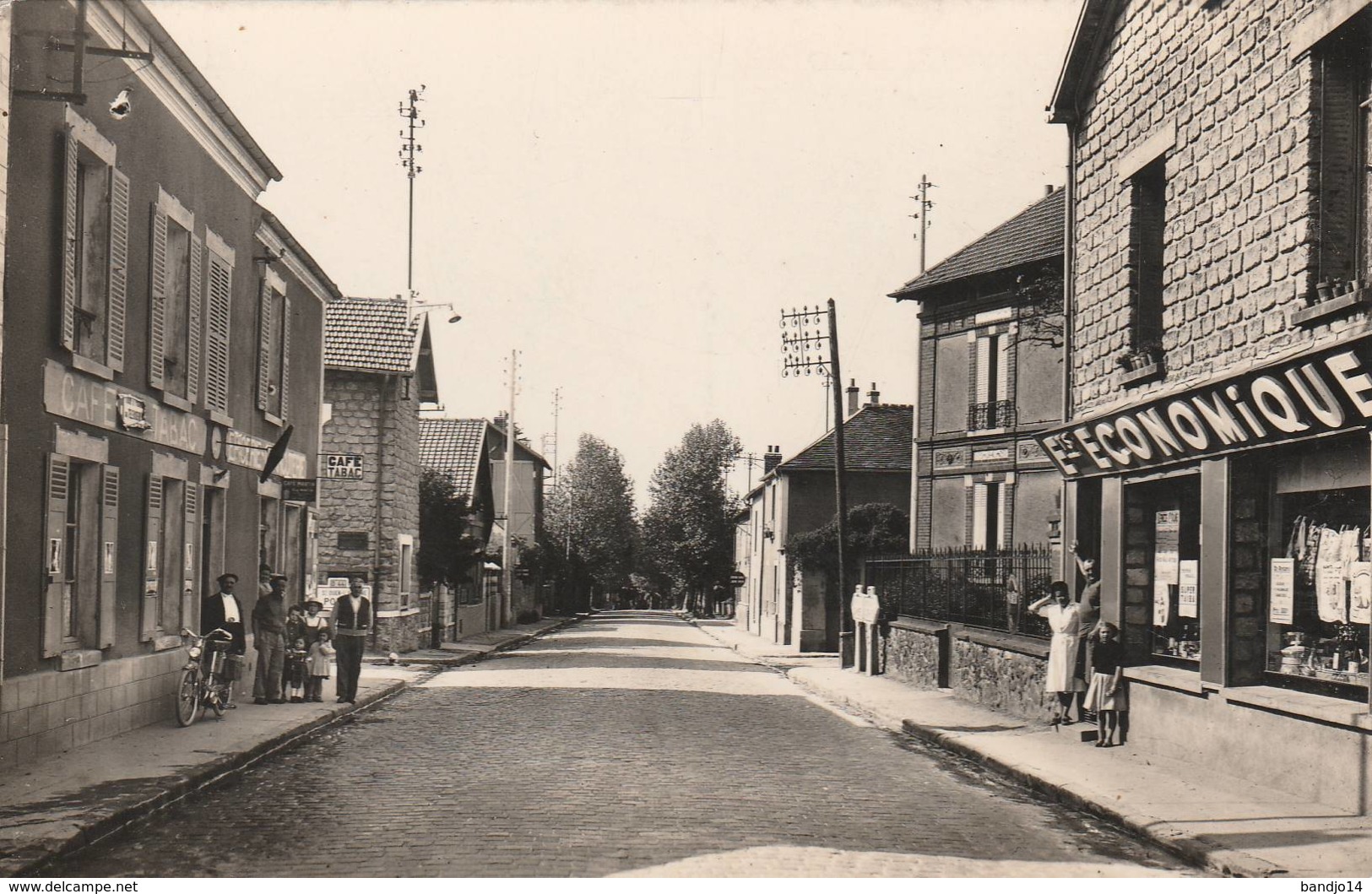 Mery Sur Oise - Sognolles -  ( Rare) -  La Grand'rue - Cpsm Petit  Format - Scan Recto-verso - Mery Sur Oise