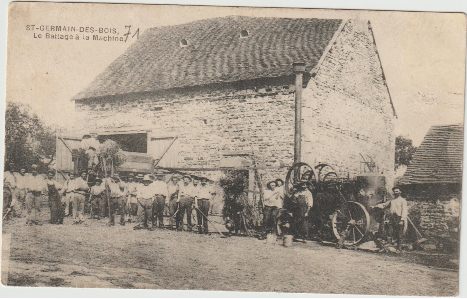 CPA  71 ST GERMAIN DES BOIS LE BATTAGE A LA MACHINE - Autres & Non Classés