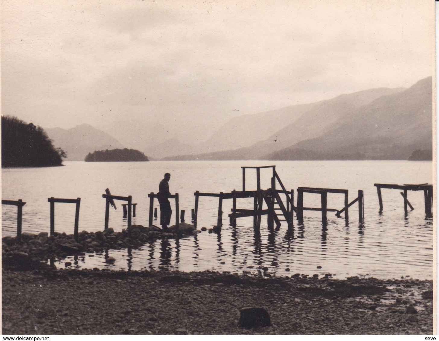 DERWENT WATER Mars 1944 Photo Amateur Format Environ 5,5 Cm X 4 Cm SCOTLAND - Places